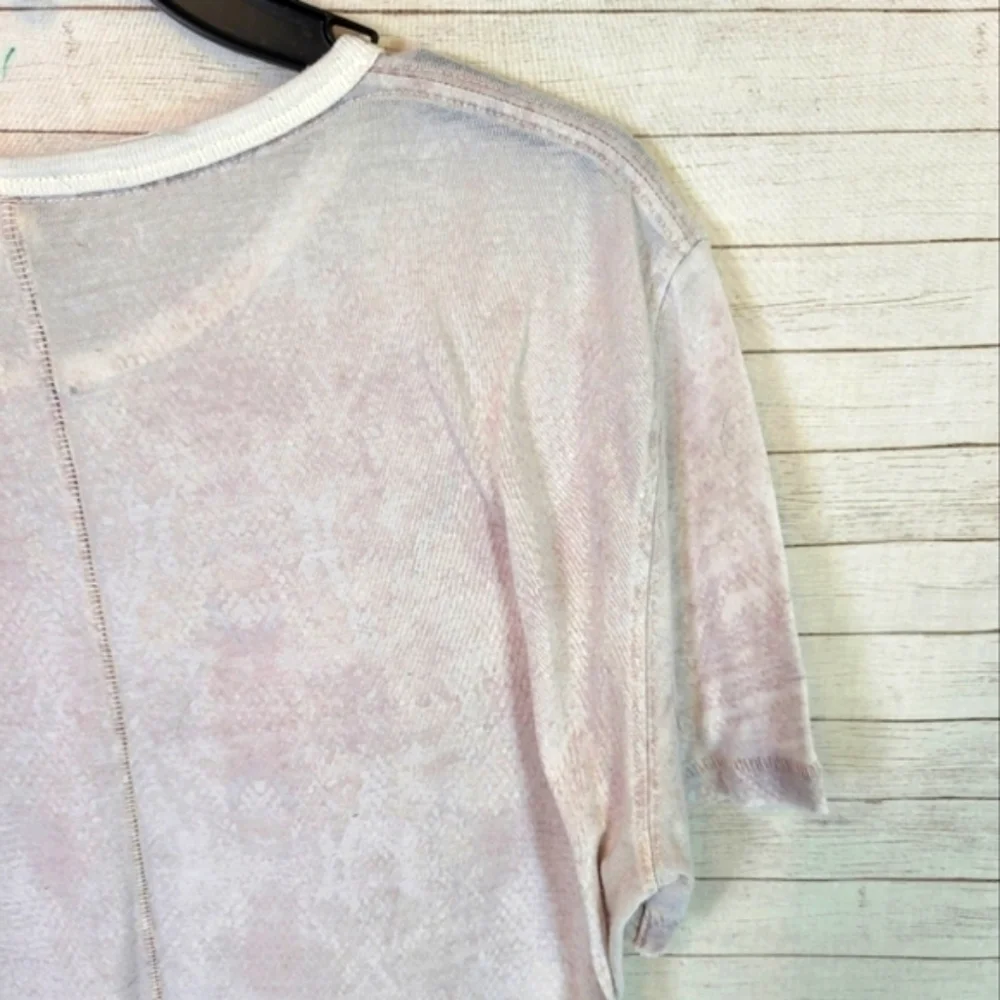 WE THE FREE SHORT SLEEVE SNAKESKIN SLUB TSHIRT, SZ SMALL